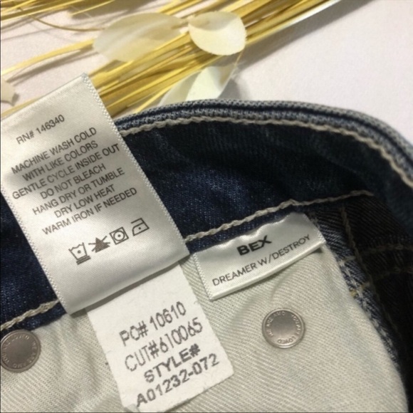 AMO NWT Bex Flare Ankle Jeans - Picture 11 of 11